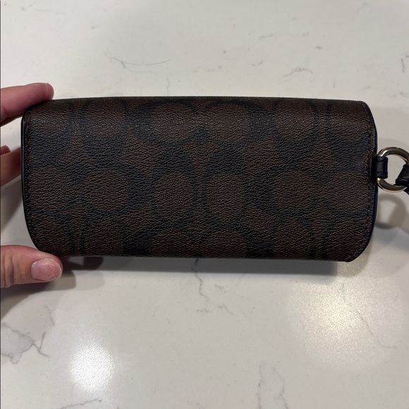 Coach Outlet Sunglasses Case - Picture 4 of 5